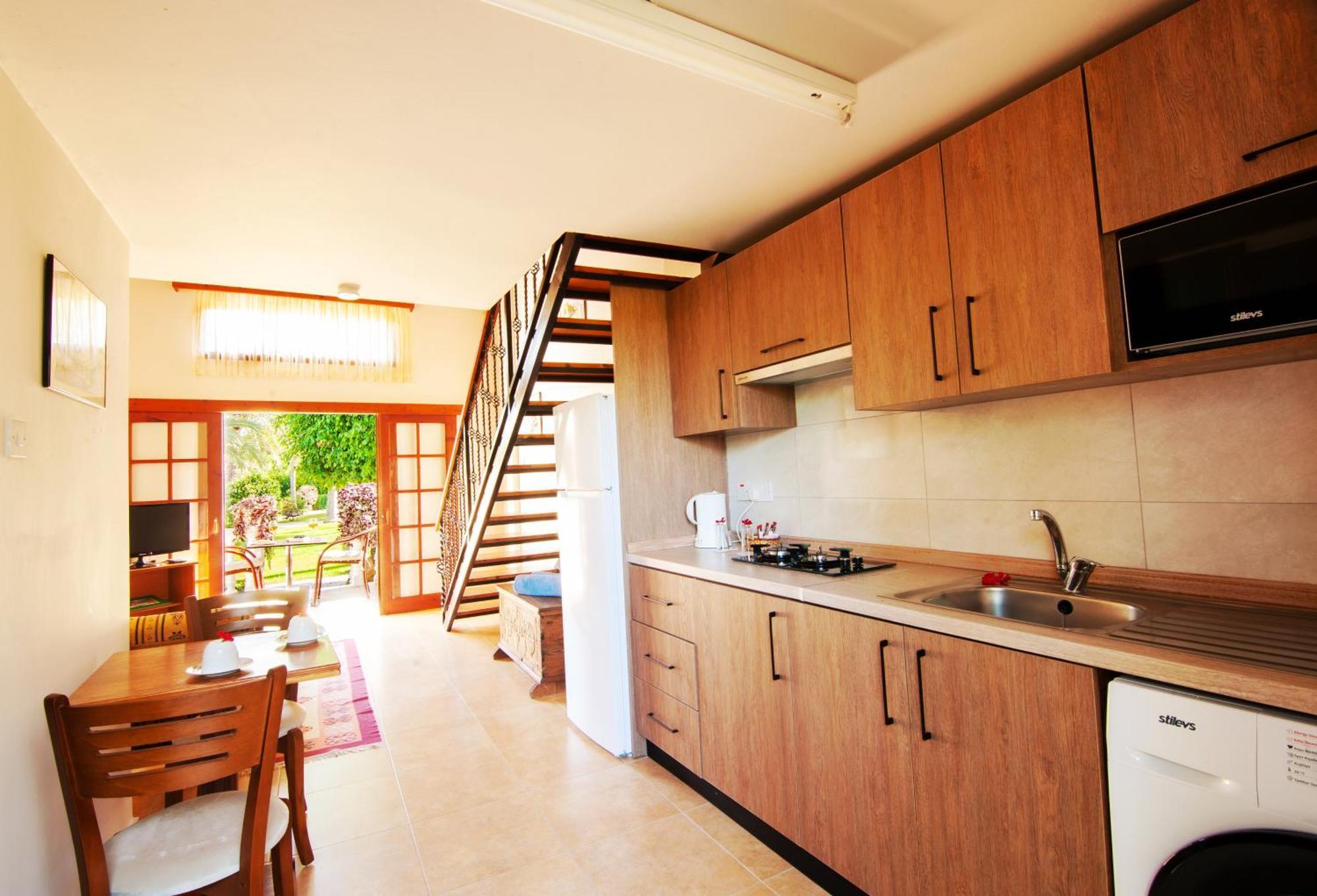 Almond Holiday Village Girne Buitenkant foto